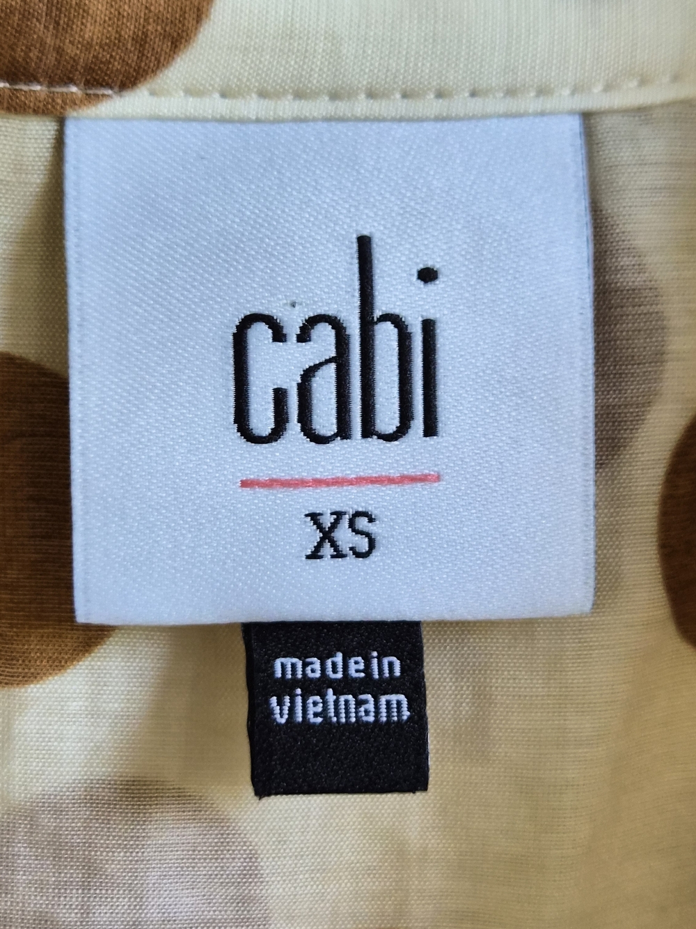 CAbi NWOT Cream Short-Sleeve Button-Down Shirt with Brown Polka Dots - Picture 2 of 7